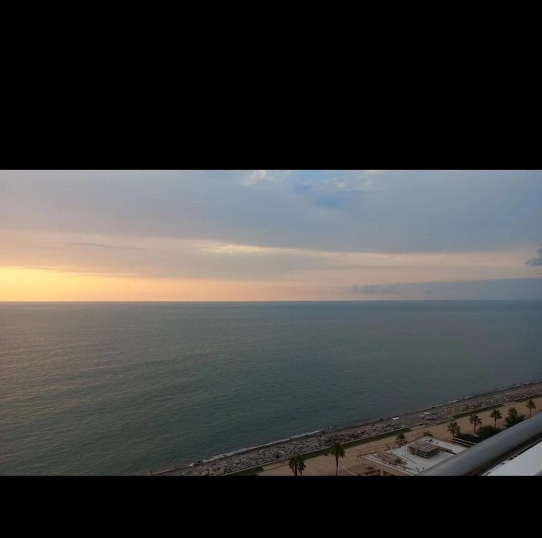 באטומי Sunrise Apart-Hotel מראה חיצוני תמונה